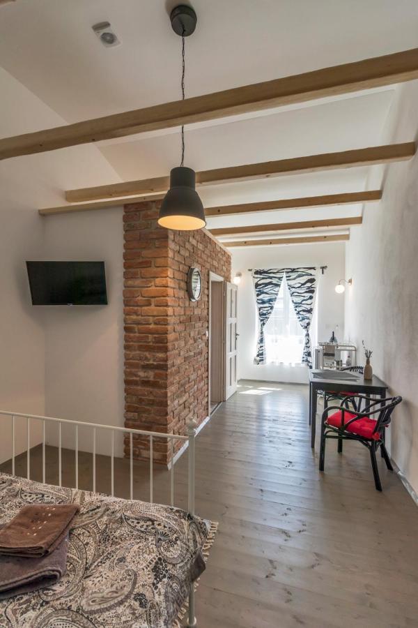 La Bobul Apartments Drnholec 외부 사진